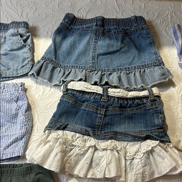 Carter's Kids Shirts & Tops AND MORE- BUNDLE Variety. Size 12-18 months mixed - Picture 7 of 15